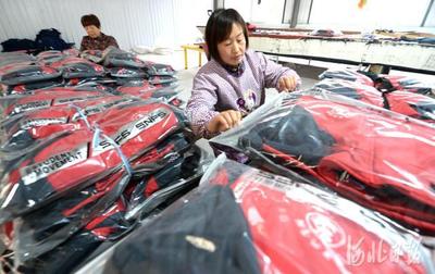 河北临城:乡村微工厂助力就业